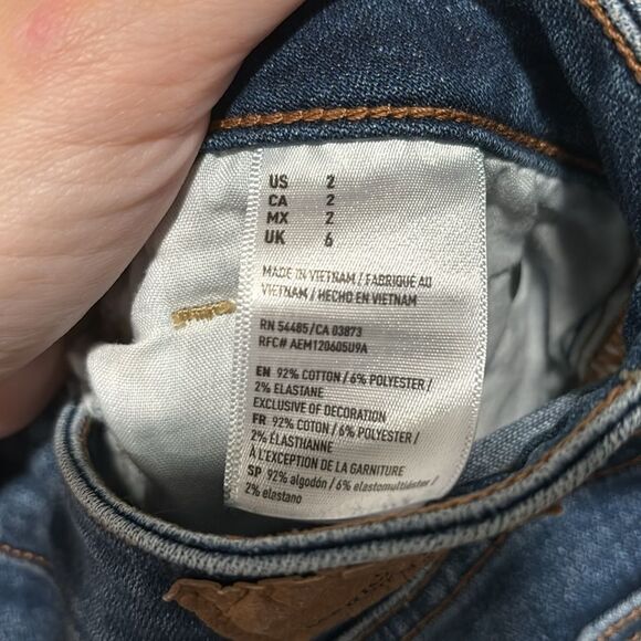 American Eagle Hi-Rise Super Stretch Distressed Jean Skirt Size 2 - Picture 5 of 5